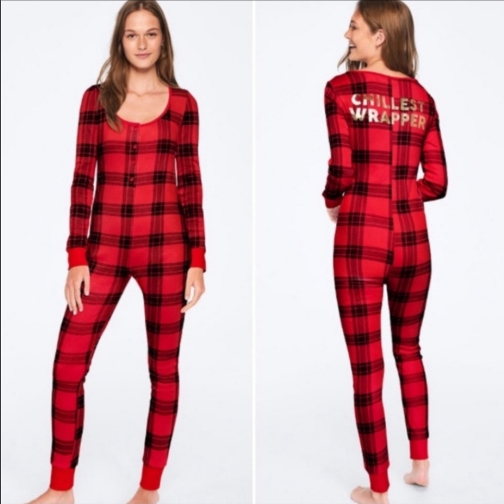 VS Victoria’s Secret Chillest Wrapper pajama onsie